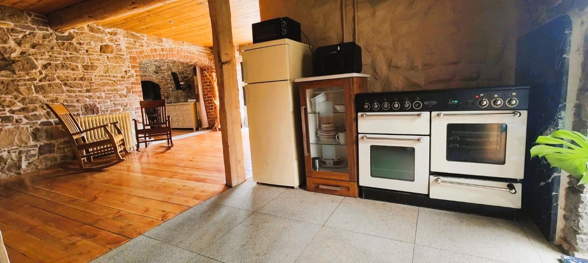 2 Bed Sandstone Residence Newport  Kültér fotó